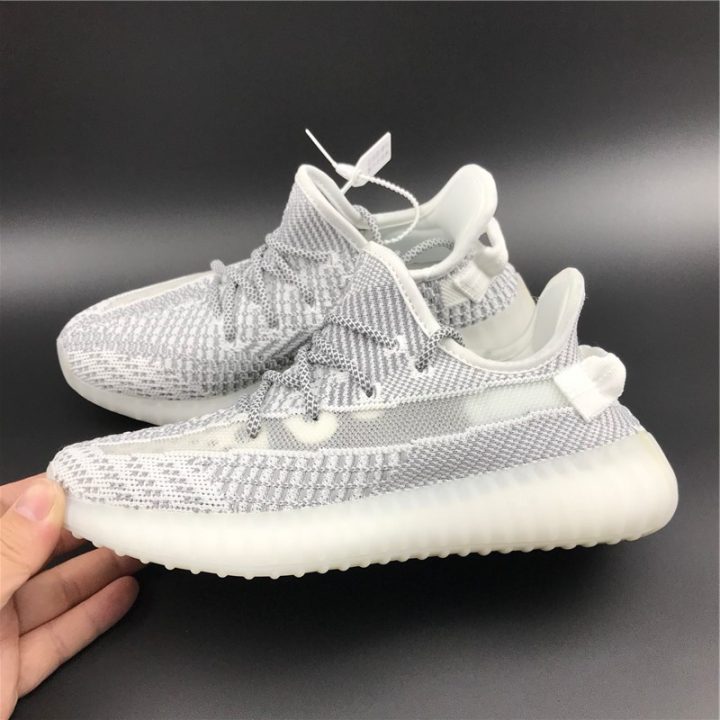 椰子鞋是耐克还是阿迪达斯的-1