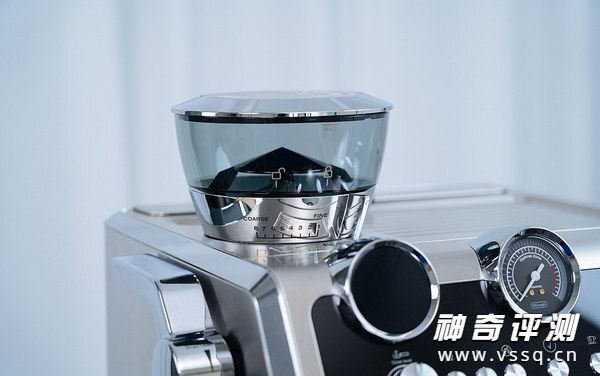Delonghi德龙半自动咖啡机骑士系列EC9665.M简单使用评测