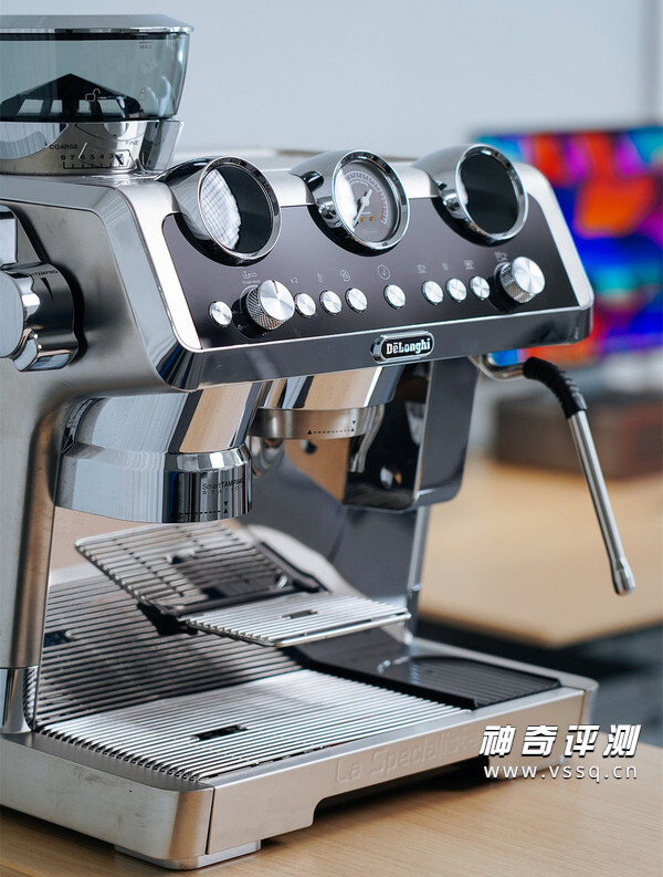 Delonghi德龙半自动咖啡机骑士系列EC9665.M简单使用评测