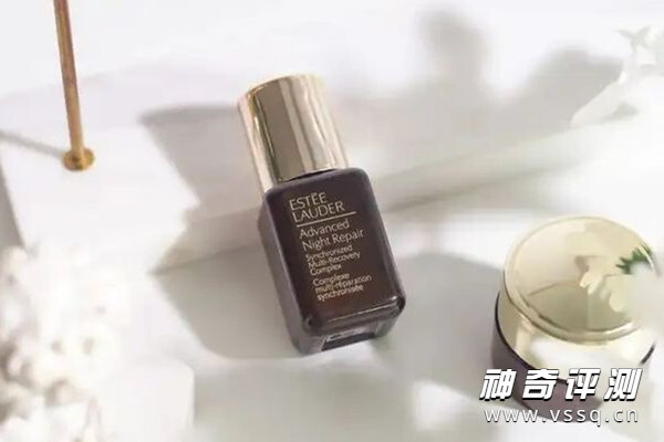 雅诗兰黛小棕瓶精华液使用方法 雅诗兰黛小棕瓶精华液怎么样