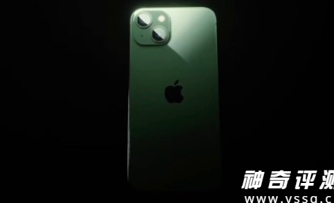 iPhone13苍岭绿值得买吗1