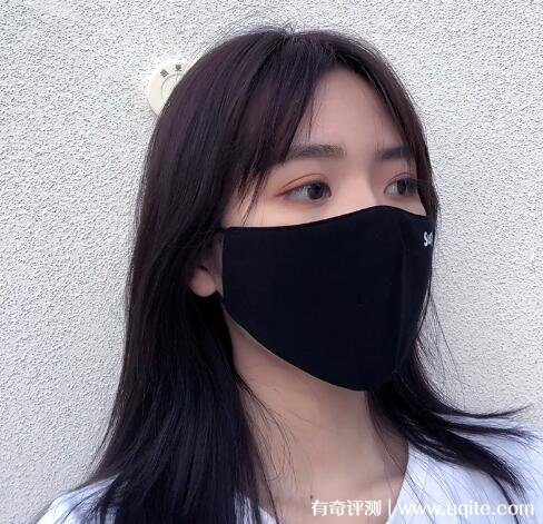 戴什么颜色口罩显白 适合女生戴的口罩颜色