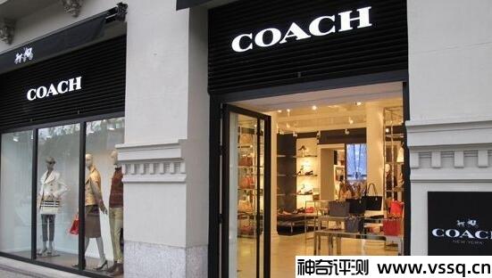 furla和coach是同一个档次吗 coach知名度更高