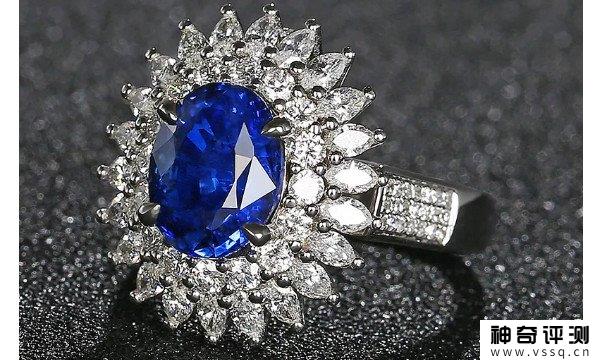 你认为什么颜色最好？最珍贵的三个蓝宝石