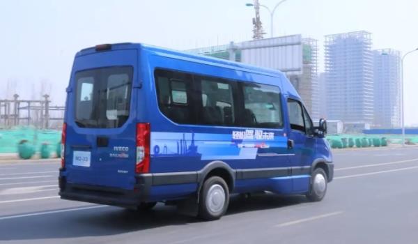 依维柯纯电动汽车价格 厂商指导价格23.69万到23.99万（车身宽敞性能好）