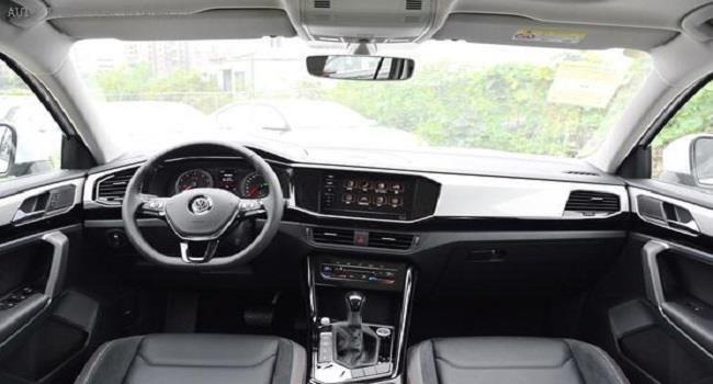 探岳330豪华智联版落地价，综合油耗6.8L/100km你值得拥有