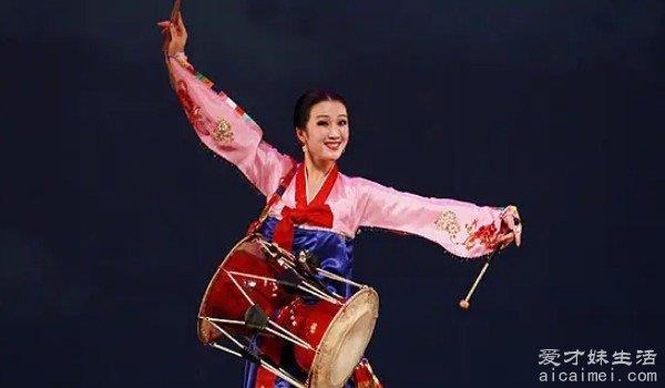 长鼓舞是哪个民族的舞蹈 瑶族和朝鲜族(有72套表演程式)