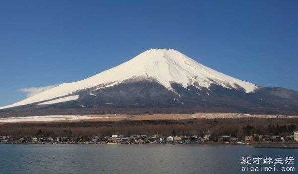 世界上最大的岛屿，面积超过216万平方公里，约占中国四分之一