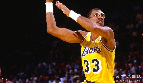 历史上十大nba篮球巨星排行榜 乔丹获得6次nba总冠军