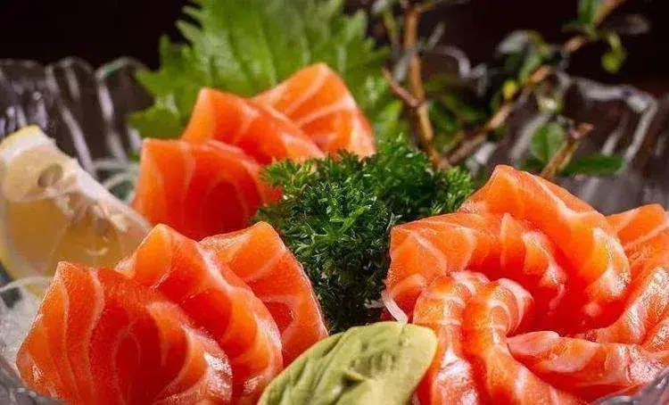 喝红酒千万不要吃的食物 盘点不能和葡萄酒一起吃的八种食物