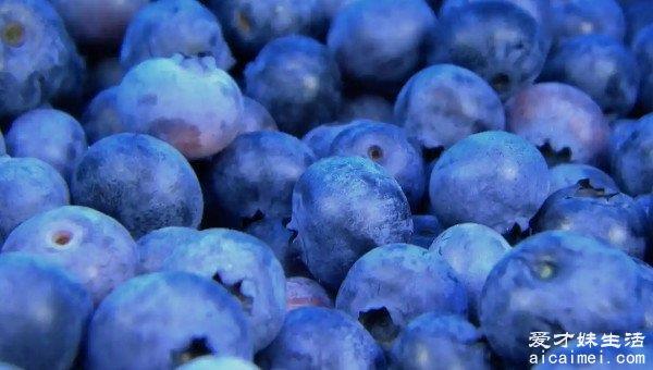 为什么蓝色的水果很少 2种原因(鸟类传播少/物质影响)