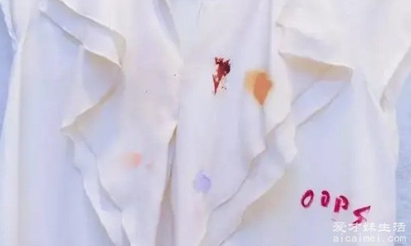 口香糖粘在衣物上如何弄掉 有三大方法(冰箱冷冻最方便)