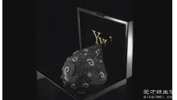 世界上最贵的口罩960万元，镶嵌了4000颗宝石石)