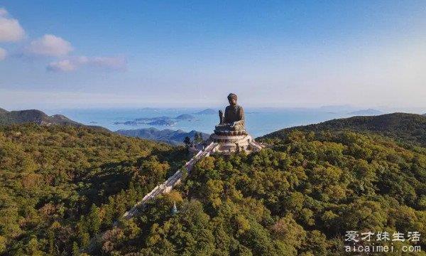 香港十个必须要去的景点 金紫荆广场代表着香港回归祖国