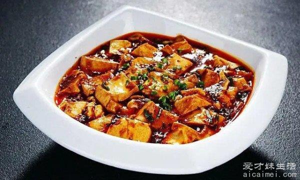 中国十大名菜排名，麻婆豆腐2、北京烤鸭3、东坡肉4、东安子鸡