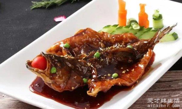 中国十大名菜排名，麻婆豆腐2、北京烤鸭3、东坡肉4、东安子鸡