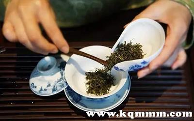 为什么泡茶的时候不建议用玻璃杯？