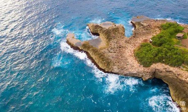 世界上最大的岛，面积2166086平方公里，只有一片空地
