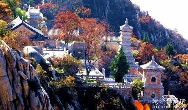 中国五大名山：泰山雄、衡山秀、华山险，恒山奇，嵩山奥