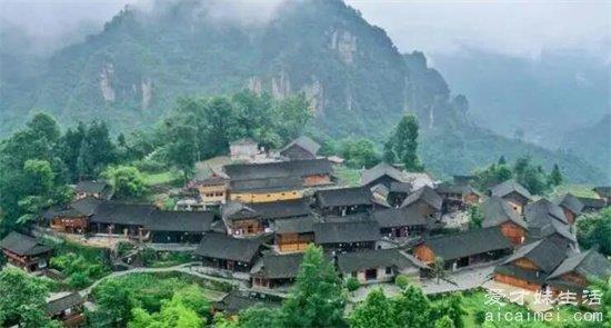 湘西土家族苗族自治州十八洞村在湖南省属于哪里？
